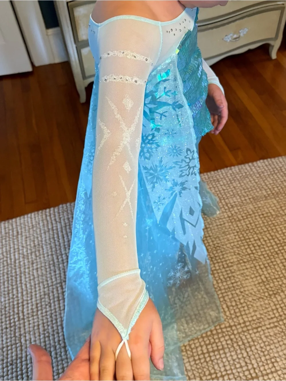 Chasing Fireflies Disney Frozen Ultimate Elsa Costume Sz 7 8 Long Dress w/ Train